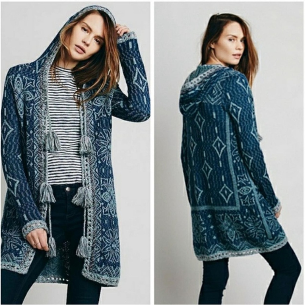 Free People Kai Cardigan Size Small Blue Knit Tassels Long Hooded